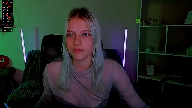 kaela spell  online show from October 19, 1:03 pm