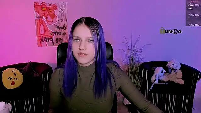 kaela spell  online show from February 5, 8:15 pm