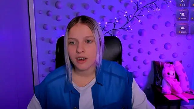 kaela spell  online show from January 10, 8:59 pm