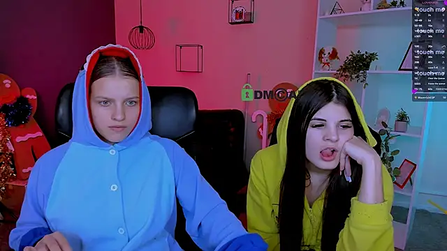 kaela spell  online show from January 6, 11:20 pm