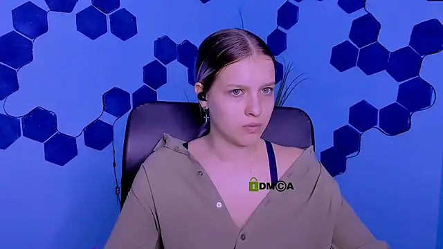 kaela spell  online show from March 26, 9:51 am