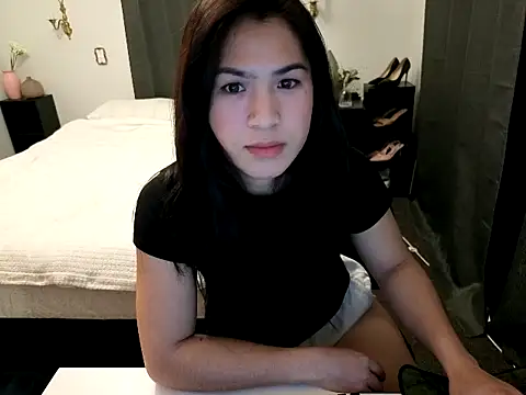 ZoeyJohnson online show from September 24, 8:10 am