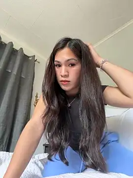 ZoeyJohnson online show from November 24, 1:27 am