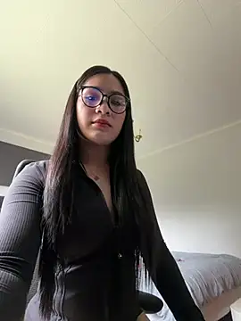 ZoeyJohnson online show from February 23, 11:49 pm