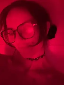 Texxaspearl online show from April 9, 12:00 pm