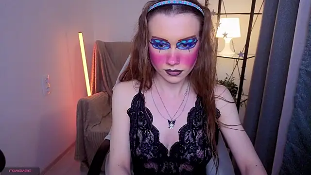 KarenSmitht online show from April 15, 7:58 pm