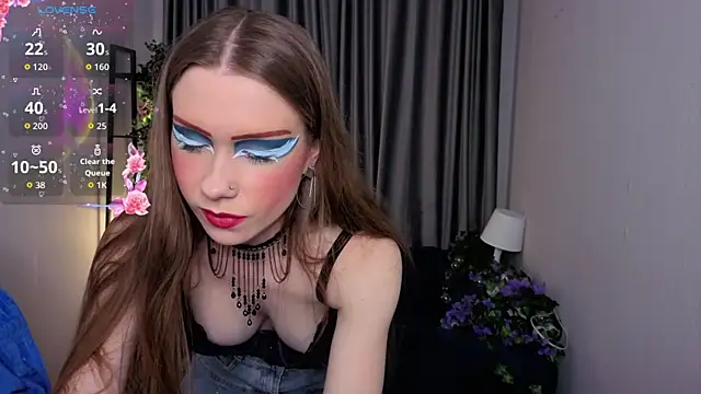 KarenSmitht online show from January 7, 2:00 pm