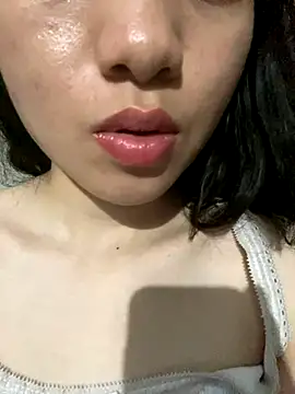 Snapshot of Bella_sexy98 chatting on November 14, 3:15 pm Bella sexy98 online show from November 14, 3:15 pm