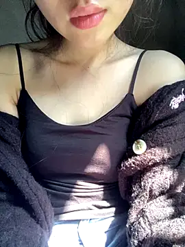 Snapshot of Bella_sexy98 chatting on November 23, 5:39 am Bella sexy98 online show from November 23, 5:39 am