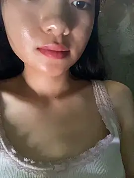 Snapshot of Bella_sexy98 chatting on November 15, 5:44 am Bella sexy98 online show from November 15, 5:44 am