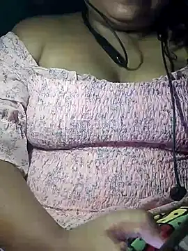 lickcandy online show from November 1, 5:40 pm