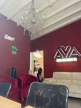 krisstenSantos online show from February 4, 1:06 pm