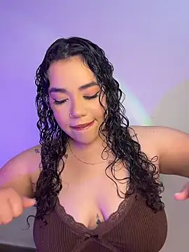 krisstenSantos online show from March 31, 3:03 pm