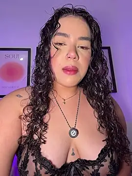 Snapshot of krisstenSantos chatting on June 7, 4:34 pm krisstenSantos online show from June 7, 4:34 pm