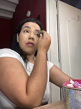 krisstenSantos online show from October 10, 11:55 am