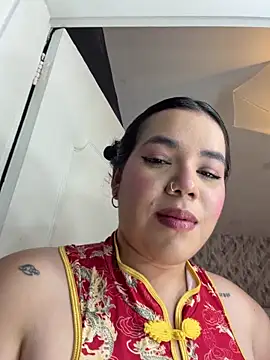 Snapshot of krisstenSantos chatting on May 6, 1:04 pm krisstenSantos online show from May 6, 1:04 pm