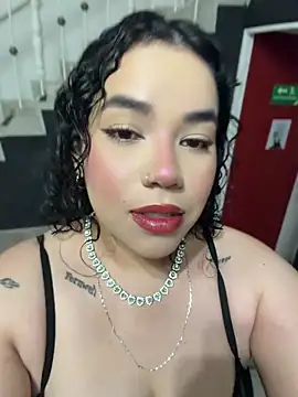 krisstenSantos online show from April 8, 3:02 pm