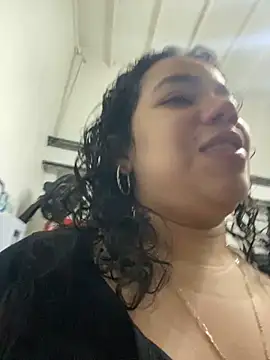 krisstenSantos online show from October 3, 12:17 pm