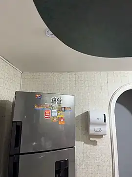 krisstenSantos online show from March 4, 2:25 pm