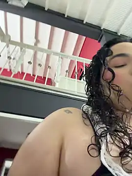 krisstenSantos online show from January 6, 12:53 pm