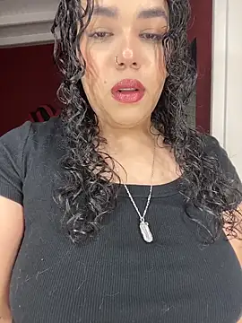 Snapshot of krisstenSantos chatting on November 7, 12:42 pm krisstenSantos online show from November 7, 12:42 pm