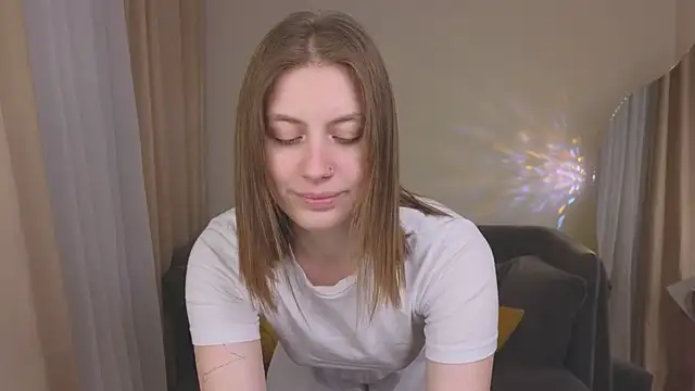 Pink Muse online show from November 18, 3:04 pm