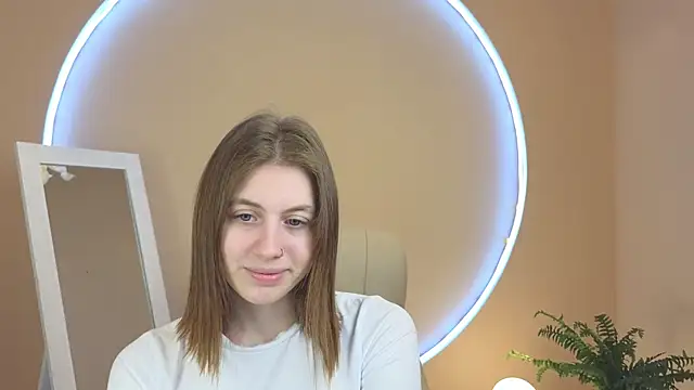 Pink Muse online show from November 14, 1:48 pm