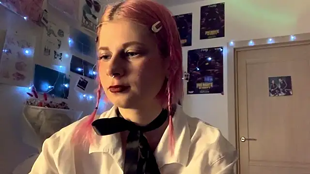 Snapshot of PinkVampire chatting on September 27, 5:08 pm PinkVampire online show from September 27, 5:08 pm