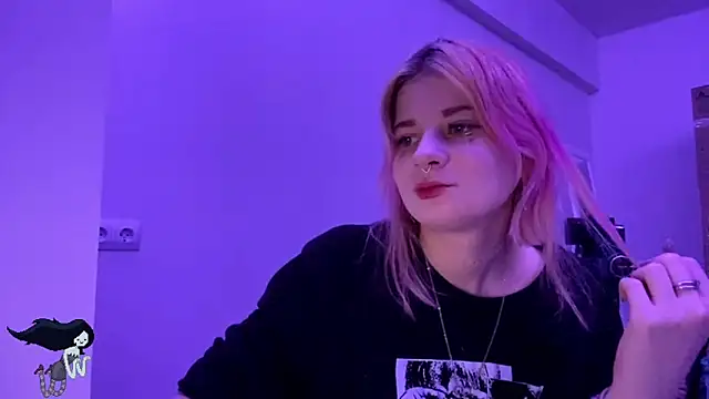 Snapshot of PinkVampire chatting on October 27, 9:38 pm PinkVampire online show from October 27, 9:38 pm