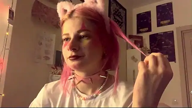 Snapshot of PinkVampire chatting on September 22, 6:47 pm PinkVampire online show from September 22, 6:47 pm