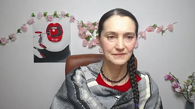 TayaFinch online show from November 30, 1:23 pm