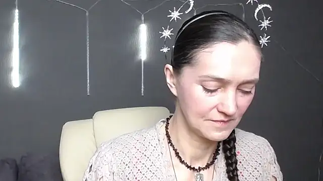 TayaFinch online show from April 23, 11:27 am
