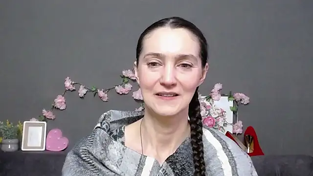 TayaFinch online show from January 18, 1:47 pm