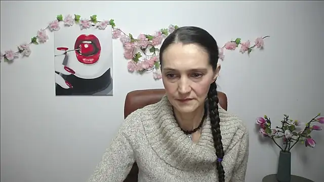 TayaFinch online show from November 12, 1:26 pm