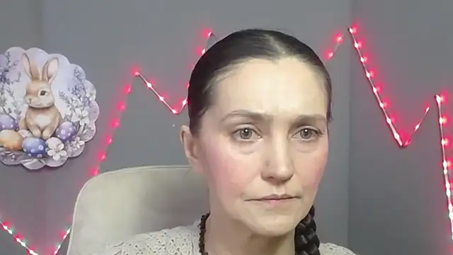 TayaFinch online show from April 5, 12:23 pm