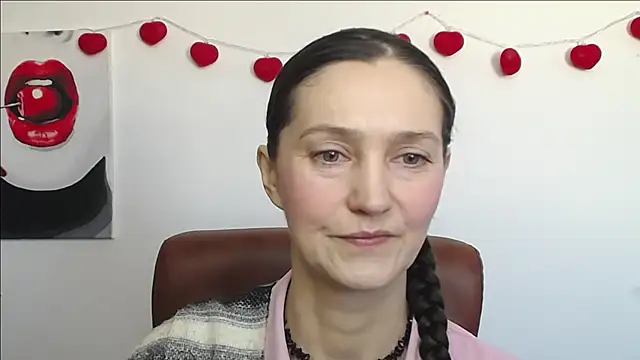 TayaFinch online show from February 21, 1:13 pm