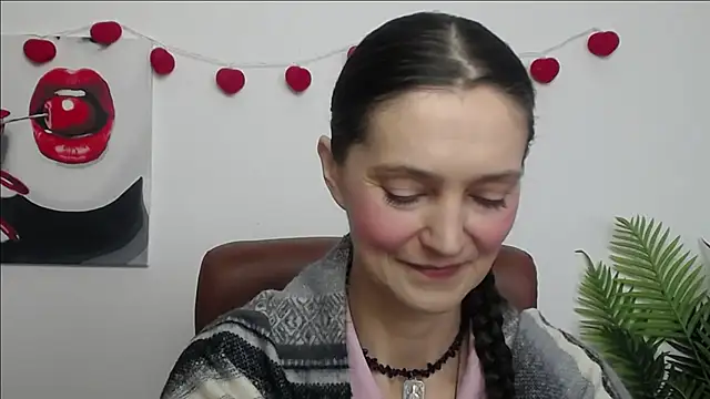 TayaFinch online show from February 14, 1:11 pm