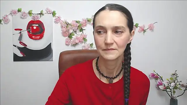 TayaFinch online show from November 22, 1:10 pm