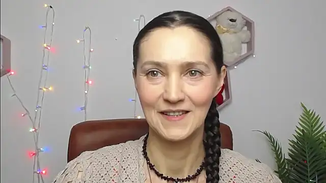 TayaFinch online show from March 20, 1:01 pm