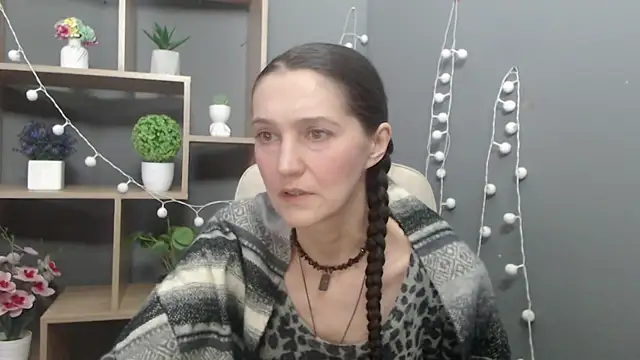 TayaFinch online show from January 15, 1:36 pm