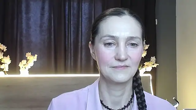 TayaFinch online show from March 26, 11:08 am