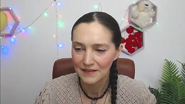 TayaFinch online show from March 17, 1:36 pm