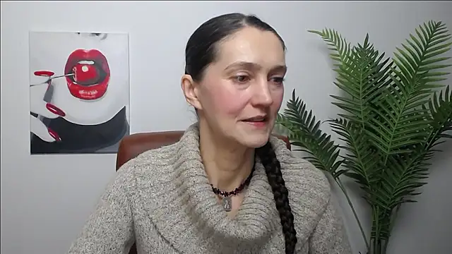 TayaFinch online show from January 8, 1:39 pm