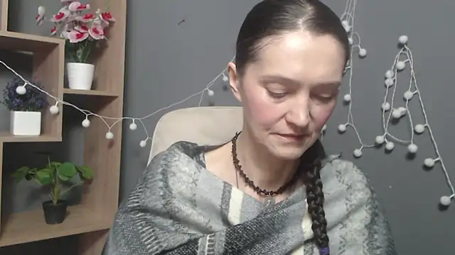 TayaFinch online show from February 5, 1:29 pm