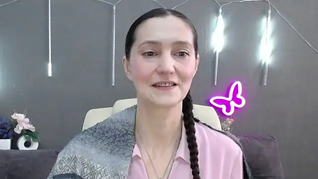 TayaFinch online show from March 6, 1:17 pm