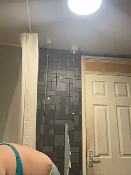 DIRTY PAISLEY X online show from January 15, 6:44 pm