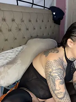 DIRTY PAISLEY X online show from November 2, 6:24 pm