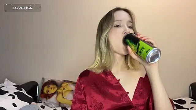 SoftcoreAlly online show from November 3, 2:31 pm