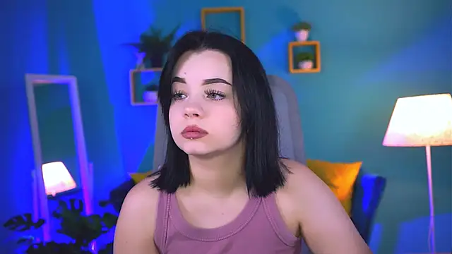 leslierowe  online show from October 5, 8:21 pm