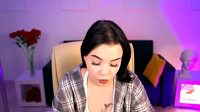 leslierowe  online show from September 19, 12:53 pm